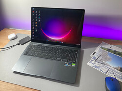 Samsung Galaxy Book3 Ultra 16 (i9-13900H, RTX 4070) tillhandahålls av: