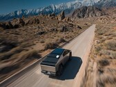 En SpaceX Starlink Mini på en Tesla Cybertruck (Bildkälla: SpaceX)