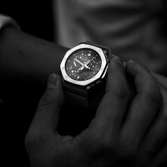 Modellen i begränsad upplaga firar 20-årsjubileet av Japans ledande rockband ONE OK ROCK.