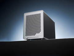 Y104A kostar från $345 på AliExpress. På bilden: framsidan av NAS-enheten. (Bildkälla: AliExpress)