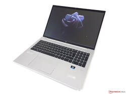 Recension: HP EliteBook 865 G9. Testenhet tillhandahållen av campuspoint
