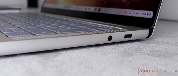 3.5 mm headset; USB-C (PD och DP)