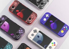 Retroid Pocket Nova kommer att finnas i genomskinliga och enfärgade varianter.