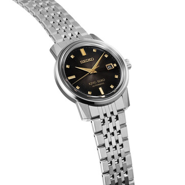 (Bildkälla: @plus9time på Instagram)