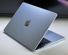 Den passivt kylda M4 SoC får konkurrenterna att se gamla ut - Apple MacBook Air 13 M4 entry recension