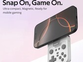 Den magnetiska spelkontrollen Snap-on från Abxylute glider och svänger i position för användning med smartphones. (Bildkälla: Abxylute)