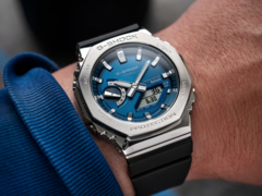 Casios nya klockor G-Shock GBM-2100A-2B (bilden) och GBM-2100A-4B lanseras i Storbritannien. (Bildkälla: Casio)