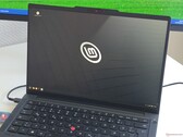 Lenovo ThinkPad T14 Gen 7, som kör Linux Mint.