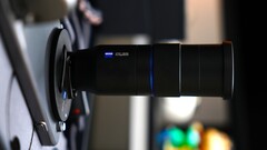 I Kina hittar man redan första kompletta test- och hands-on-videor till Zeiss-Kamera-Flaggschiff Vivo X300 Pro inklusive telekonverter. (Bildkälla: Weibo)