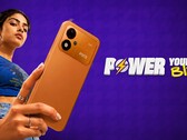 En reklambild för Xiaomi Poco M8 Power med en ung kvinna