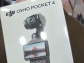 Osmo Pocket 4 har också en roterande sökare.