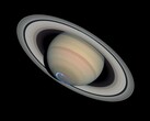 En bild som visar Saturnus med norrsken. (Bildkälla: WikiImages - Pixabay)