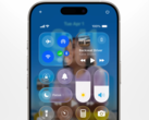 Programvarudesignen Liquid Glass har stor inverkan på det estetiska utseendet hos iOS Control Central. (Bildkälla: Apple på YouTube)