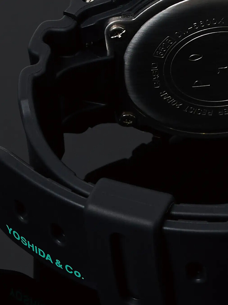 Klockan Casio G-Shock x Porter Kobe DW-5600. (Bildkälla: PR Times)