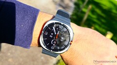 Enligt den senaste läckan har Samsung Galaxy Watch Ultra 2 fått en ny design, som till viss del påminner om Galaxy Watch 9 Classic, som i slutändan aldrig lanserades.