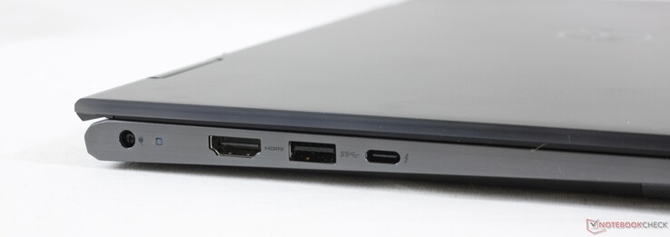 Vänster: AC-adapter, HDMI 2.0, USB-A 3.2 Gen. 1, Thunderbolt 4 med PD och DP