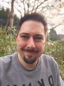 Selfie med Xiaomi 15 Ultra (porträttläge)