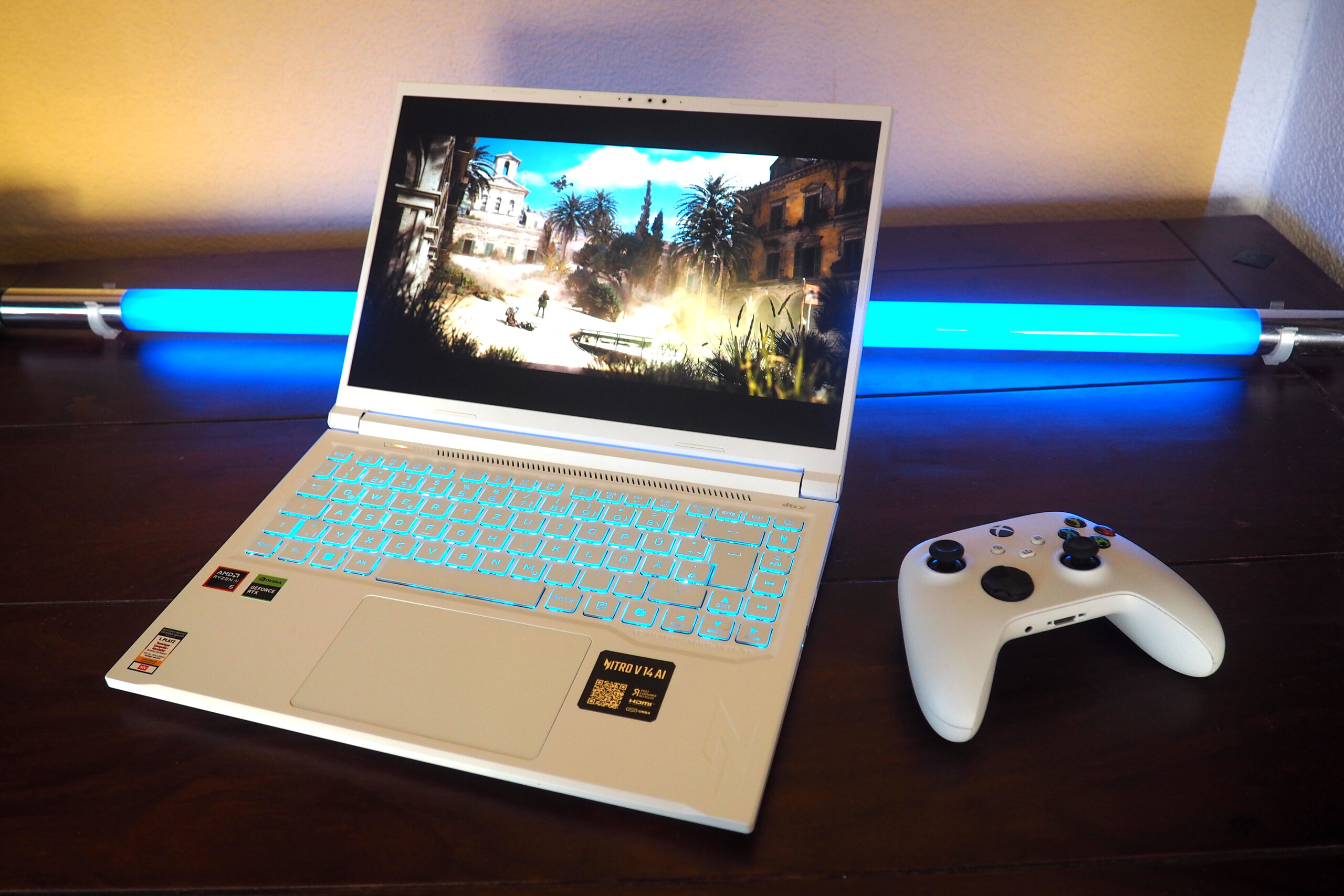 Acer Nitro V14 AI med RTX 5050 i recension