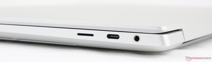 Höger sida: MicroSD, USB-C Thunderbolt 4 med DisplayPort 2.1 + Power Delivery, 3,5 mm headset