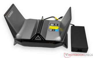 Acemagic M2A Starship med 300 watts nätaggregat (19 V; 15,79 A)