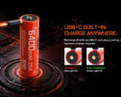 Acebeams batteri AB21CP6425 har en USB-C-port.