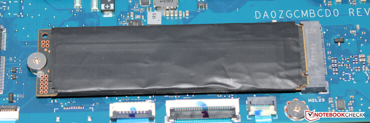 En PCI 4 SSD fungerar som systemdisk.