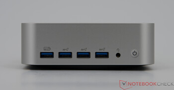 Geekom A7 Max - Anslutningar på frontpanelen