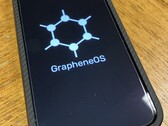 GrapheneOS må vara experimentellt för Pixel 10-serien, men det är fortfarande mycket stabilt och ett bra val som en daglig förare (Bildkälla: Notebookcheck)