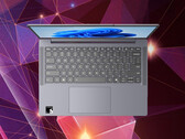 IdeaPad Slim 3x 14Q7X11 väger 1,3 kg.
