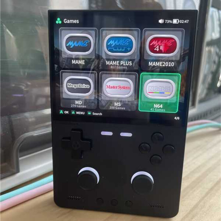 (Bildkälla: Jutleys of RG Handhelds via RetroDeadFred)