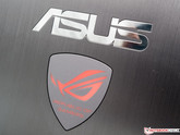 Asus & ROG-logo.