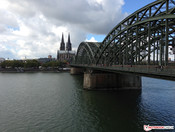 Kölnerdomen och bro