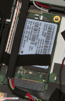 Lenovo valden en mSATA-SSD till surfplattan.