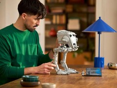 En bild som visar AT-ST Walker. (Bildkälla: LEGO)