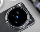 Vivo X200 Ultra med grepp och telekonverterare: Granskare har redan tagit fantastiska foton och videor med det nya Zeiss-kameraflaggskeppet (Bildkälla: Weibo)