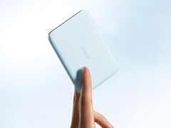 Ankers Nano Power Bank (5K, MagGo, Slim) i blått