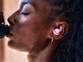 Powerbeats Fit finns i fyra färger, inklusive rosa. (Bildkälla: Apple)