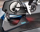 Garmin Tacx Neo 2T lovar en realistisk cykelupplevelse direkt i ditt eget hem.