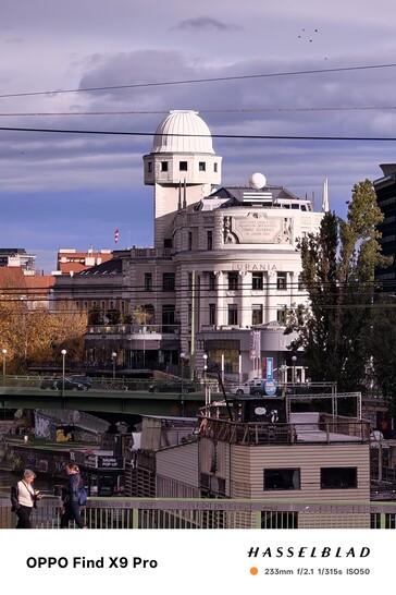 Oppo Find X9 Pro med 10x zoom utan telelins.