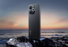 Realme P4 Lite i svart obsidianfärg