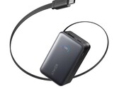 Powerbanken A1638 har en integrerad kabel och display (Bildkälla: Anker)