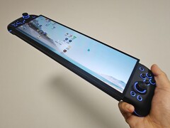 Den ultrabreda DIY-handdatorn som kör Windows. (Bildkälla: PureDIY via BiliBili)