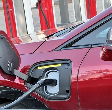 Cadillac Optiq NACS port Supercharger test.