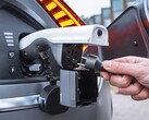 En EV6 med V2L. Elfordon höll hushållen strömförsörjda under cyklonen Alfreds strömavbrott i Australien (Bildkälla: Kia)