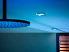 En ny vit version av Philips Hue Xamento spotlight ansluter sig till äldre silver (bilden) och svarta versioner av den smarta lampan. (Bildkälla: Philips Hue)