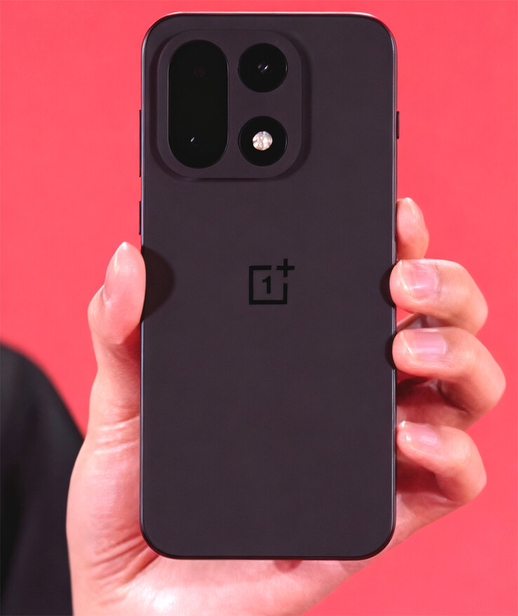Den bakre designen på OnePlus 15 (Bildkälla: Qualcomm via Digital Chat Station)