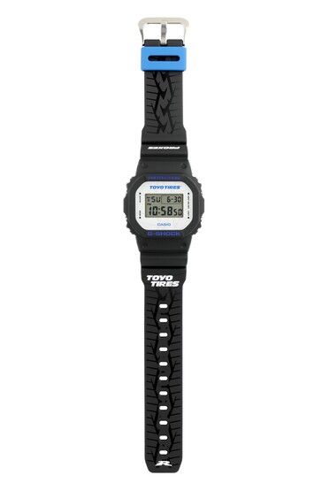 Framsidan av Casio G-Shock DW5600TT25-1 x Toyo Tires klocka i begränsad upplaga.