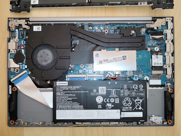 Lenovo ThinkBook 14 G4 inuti