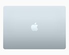 Den kommande prisvärda MacBook kan komma att se ut ungefär som den senaste M4 MacBook Air 13. (Bildkälla: Apple)