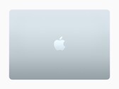 Den kommande prisvärda MacBook kan komma att se ut ungefär som den senaste M4 MacBook Air 13. (Bildkälla: Apple)